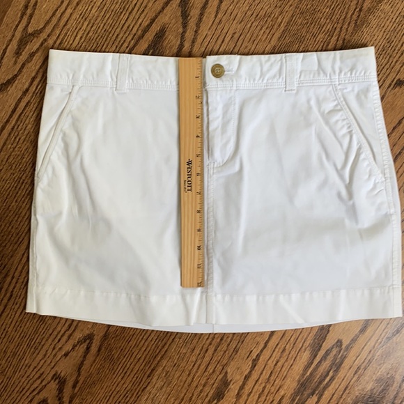 White cotton skirt.  Old Navy Size 8. - Picture 3 of 5